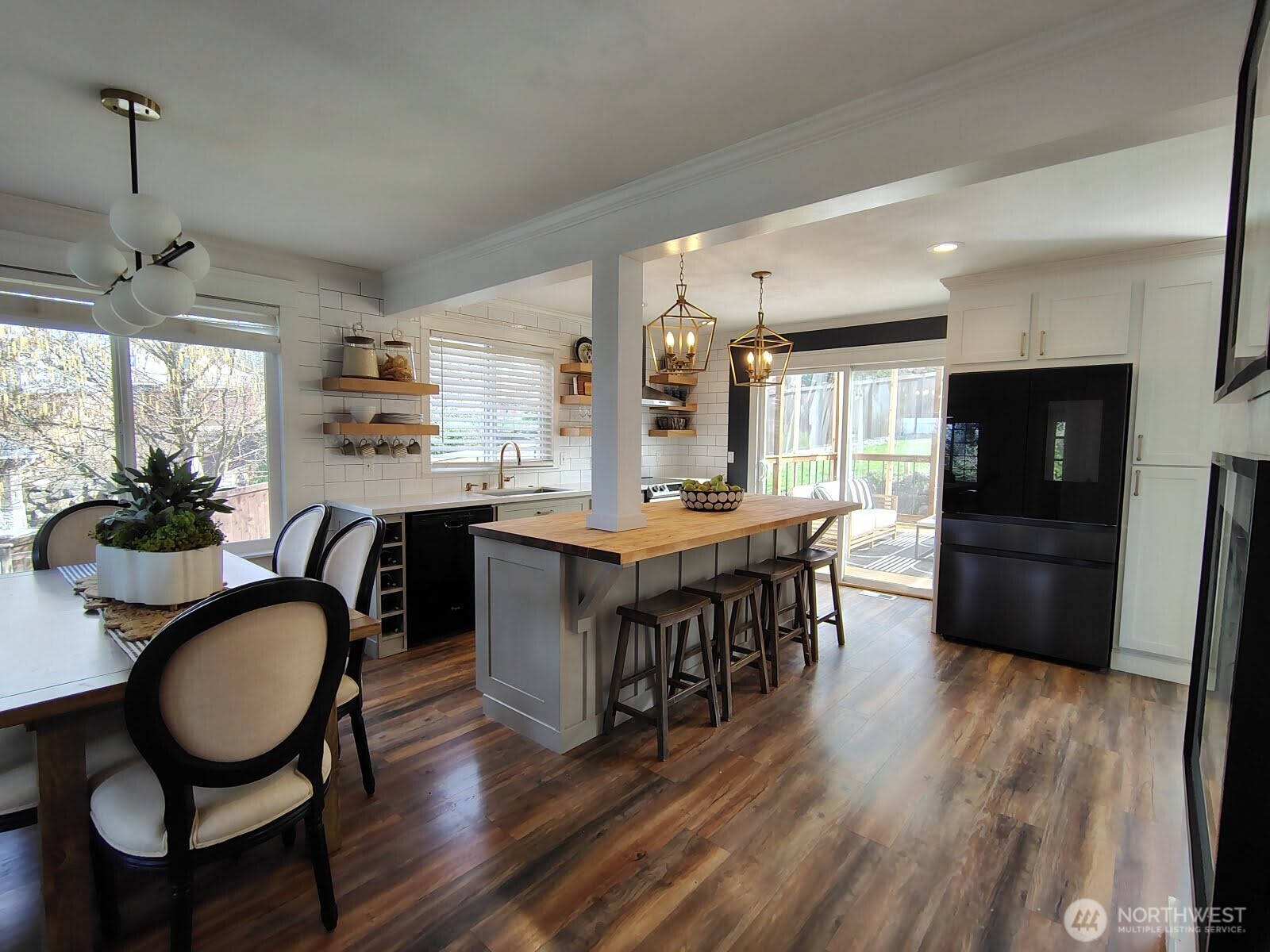 25806 203rd Avenue SE Covington WA 98042