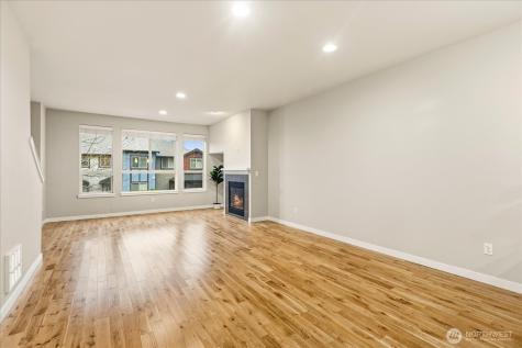 16526 1st Park SE Bothell WA 98012