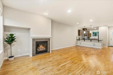 16526 1st Park SE Bothell WA 98012