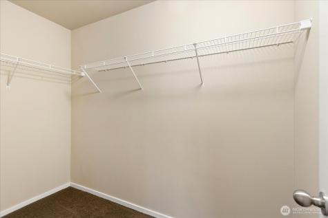 16526 1st Park SE Bothell WA 98012