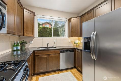 16526 1st Park SE Bothell WA 98012