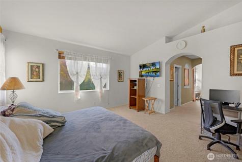 2209 164th Avenue Ct E Lake Tapps WA 98391