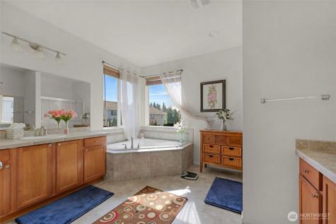 2209 164th Avenue Ct E Lake Tapps WA 98391