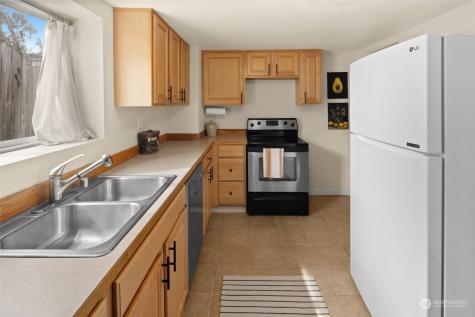 16660 51st Avenue S Seatac WA 98188