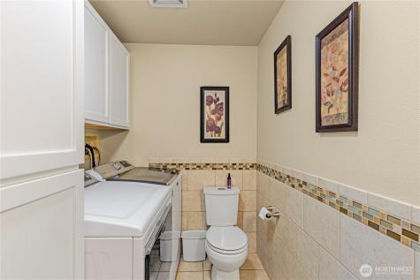 6302 181st Place SW Lynnwood WA 98037