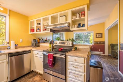 2095 Bear Creek Road Port Angeles WA 98363
