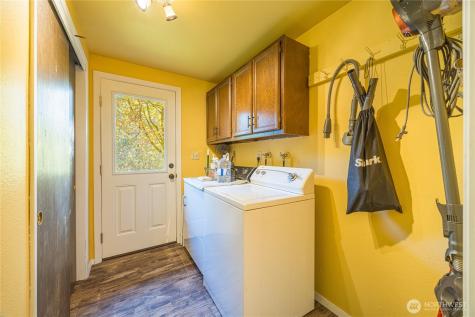 2095 Bear Creek Road Port Angeles WA 98363