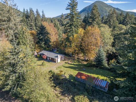 2095 Bear Creek Road Port Angeles WA 98363