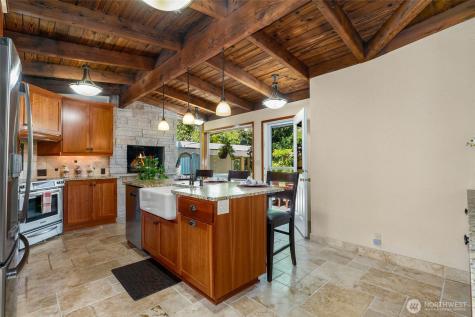 336 N 160th Street Shoreline WA 98133