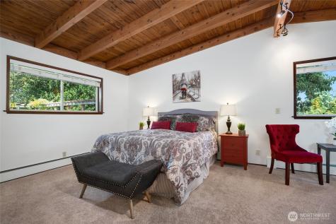 336 N 160th Street Shoreline WA 98133