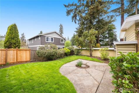 336 N 160th Street Shoreline WA 98133