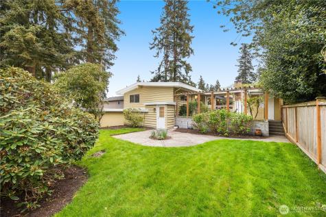 336 N 160th Street Shoreline WA 98133