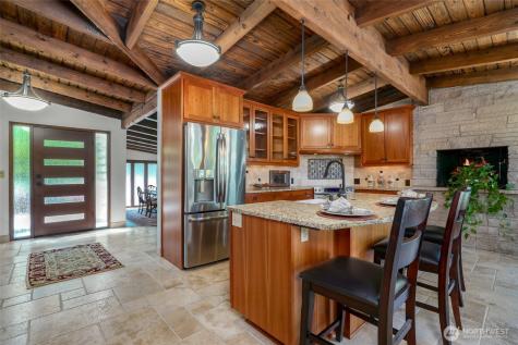336 N 160th Street Shoreline WA 98133