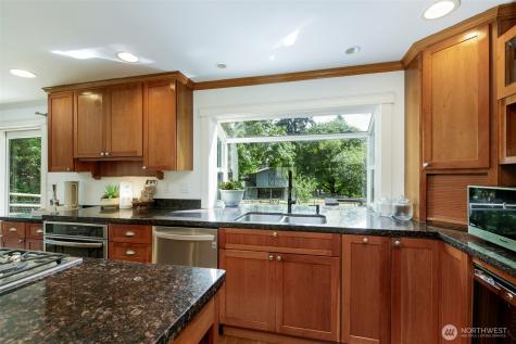 4434 137th Avenue NE Bellevue WA 98005