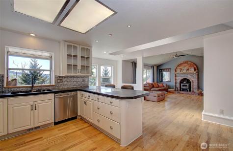 440 Fredrickson Woodland WA 98674