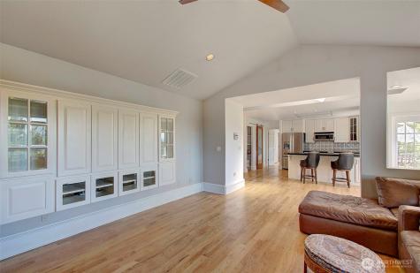 440 Fredrickson Woodland WA 98674