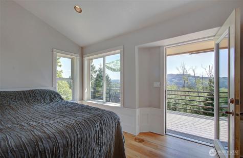 440 Fredrickson Woodland WA 98674