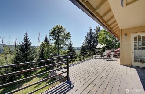 440 Fredrickson Woodland WA 98674