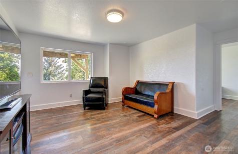 440 Fredrickson Woodland WA 98674