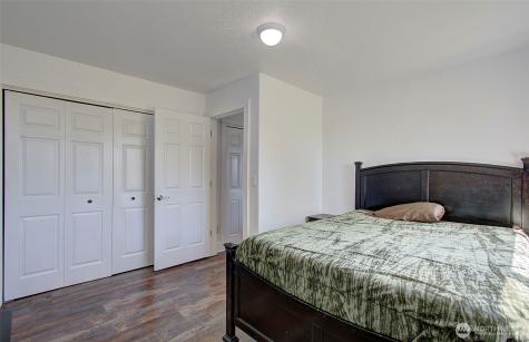 440 Fredrickson Woodland WA 98674