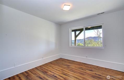 440 Fredrickson Woodland WA 98674