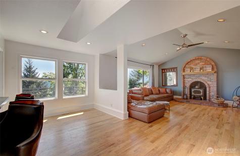 440 Fredrickson Woodland WA 98674