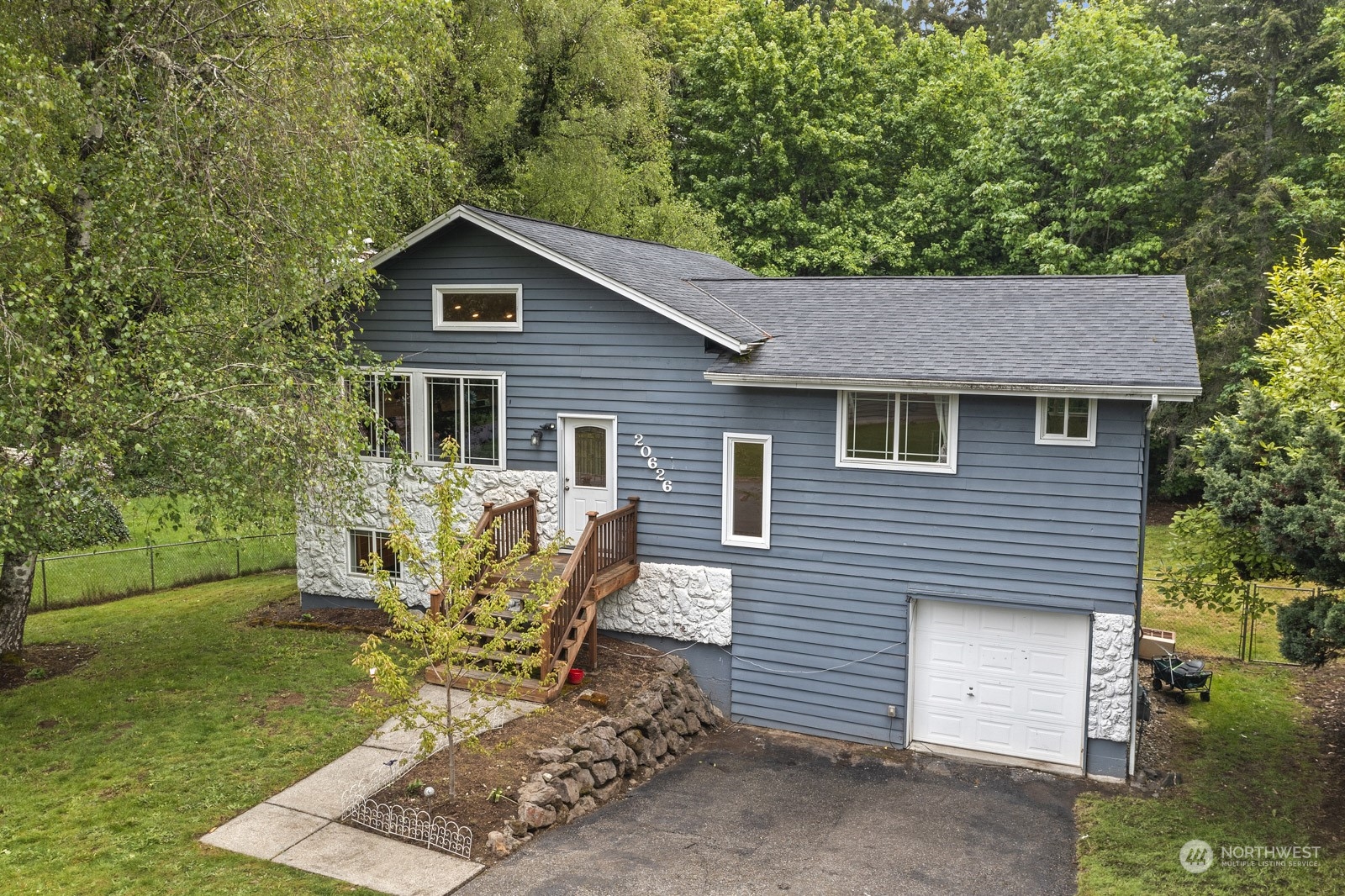 20626 Ne 76th Place Redmond WA 98053