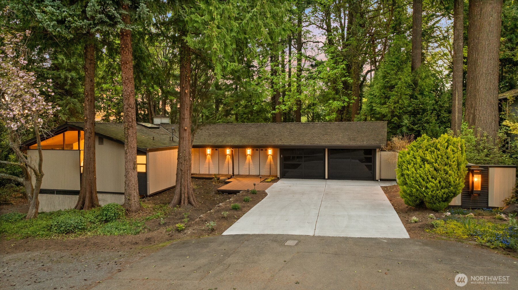 7236 NE 121st Place Kirkland WA 98034