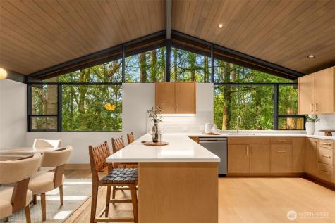 7236 NE 121st Place Kirkland WA 98034