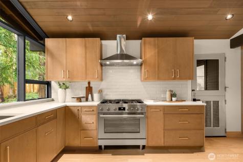 7236 NE 121st Place Kirkland WA 98034