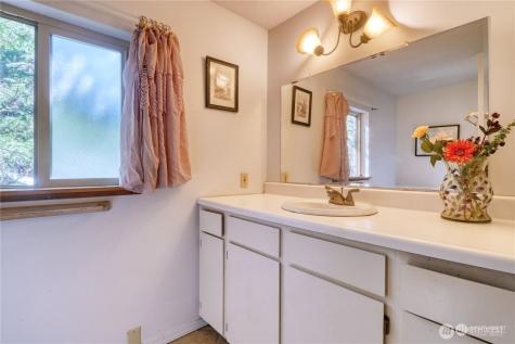 1857 Washington Drive Point Roberts WA 98281