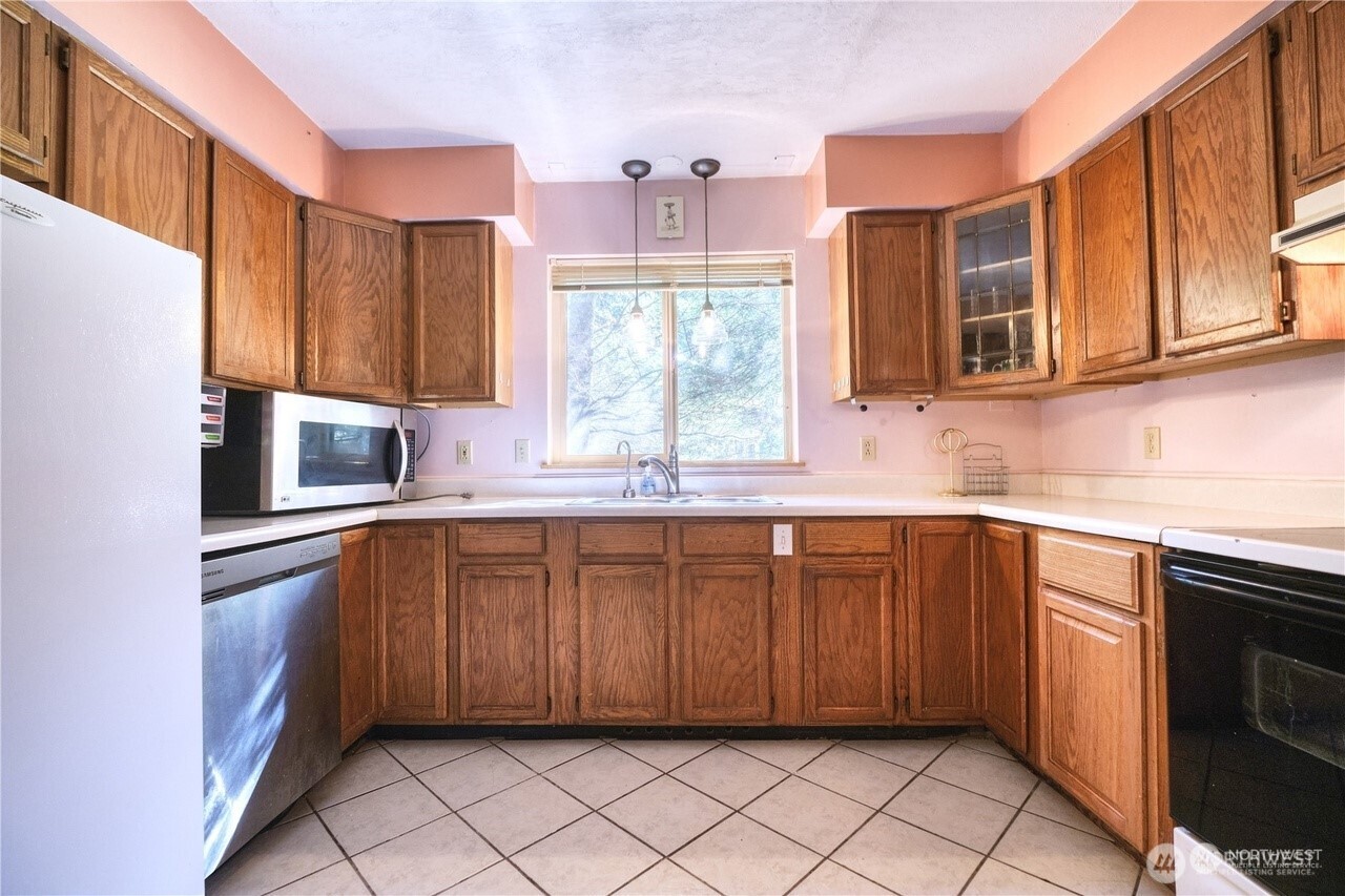 1857 Washington Drive Point Roberts WA 98281