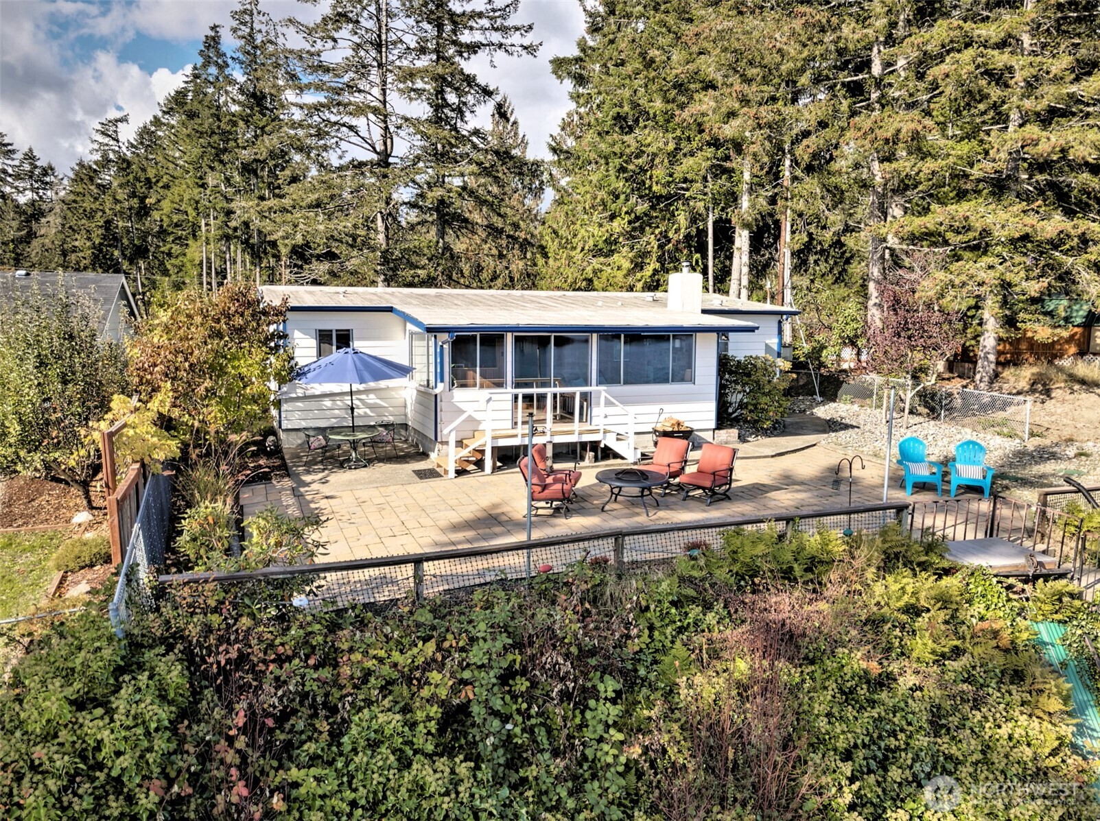 240 E Orchard Beach Drive Grapeview WA 98546