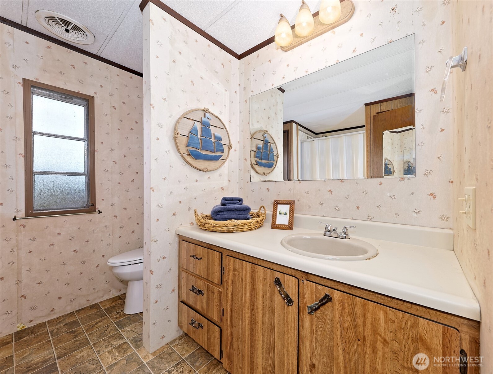 240 E Orchard Beach Drive Grapeview WA 98546