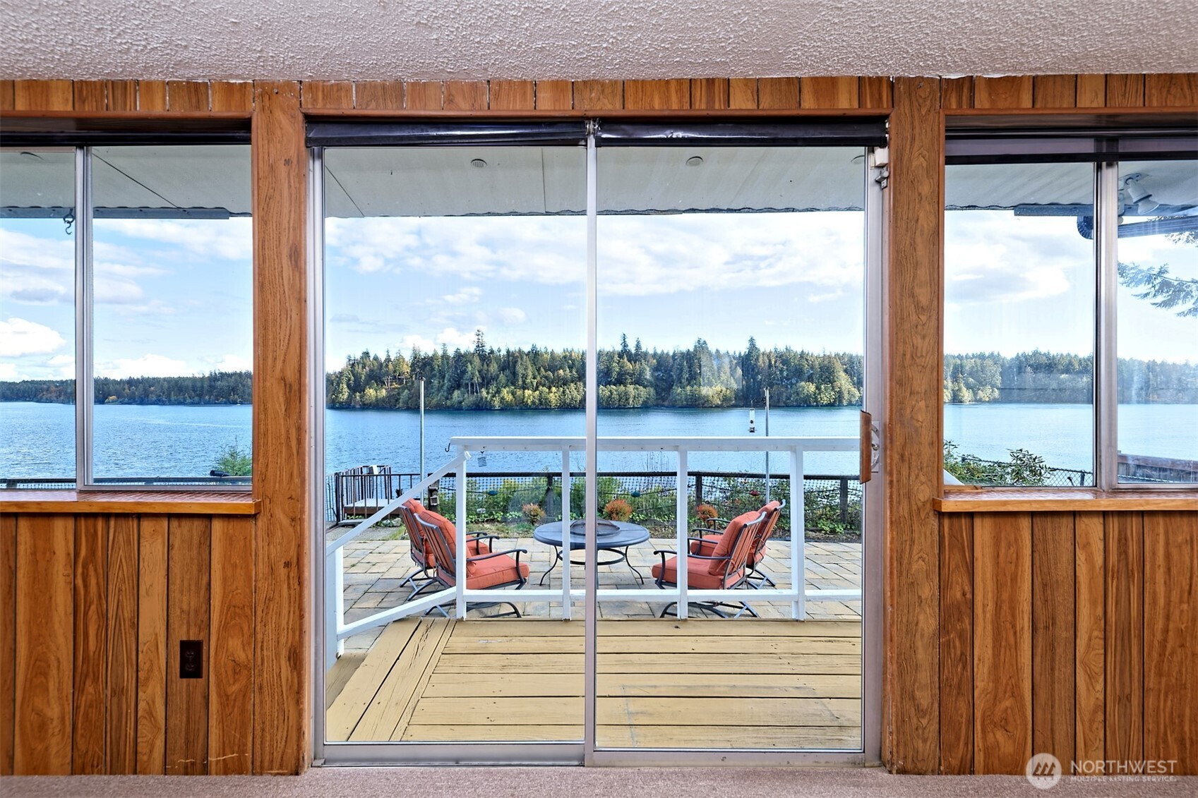 240 E Orchard Beach Drive Grapeview WA 98546