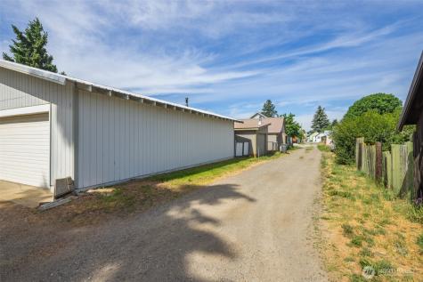 819 1st Street Cle Elum WA 98922