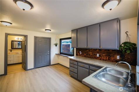 915 Soule Avenue Hoquiam WA 98550