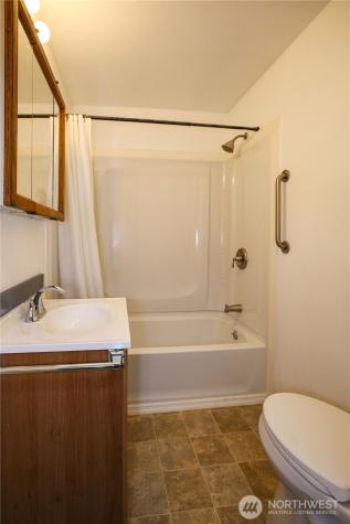 915 Soule Avenue Hoquiam WA 98550