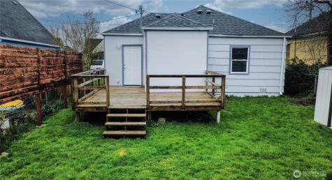 915 Soule Avenue Hoquiam WA 98550