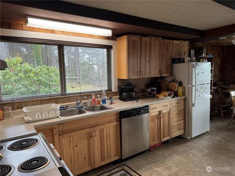 4757 State Route 109 Moclips WA 98562