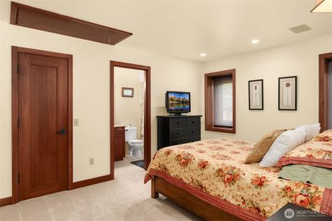 2155 N 128th Street Seattle WA 98133