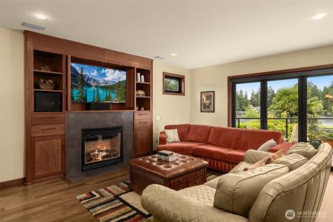 2155 N 128th Street Seattle WA 98133
