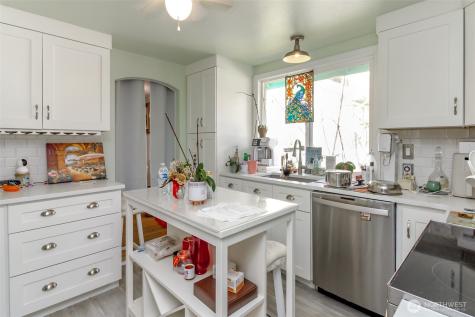 208 F Street SE Auburn WA 98002