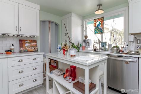 208 F Street SE Auburn WA 98002