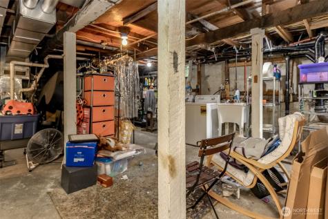 208 F Street SE Auburn WA 98002
