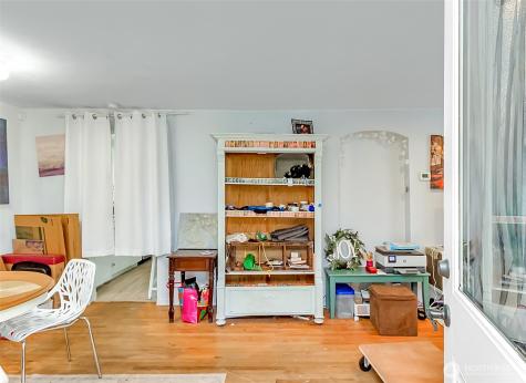 208 F Street SE Auburn WA 98002