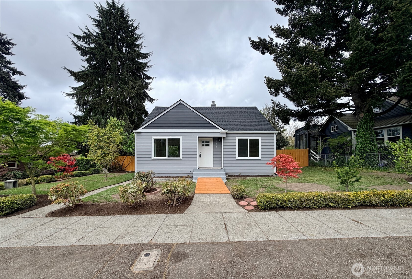 1944 S Ash Street Tacoma WA 98405