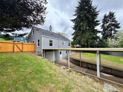 1944 S Ash Street Tacoma WA 98405
