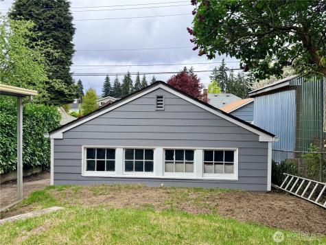 1944 S Ash Street Tacoma WA 98405