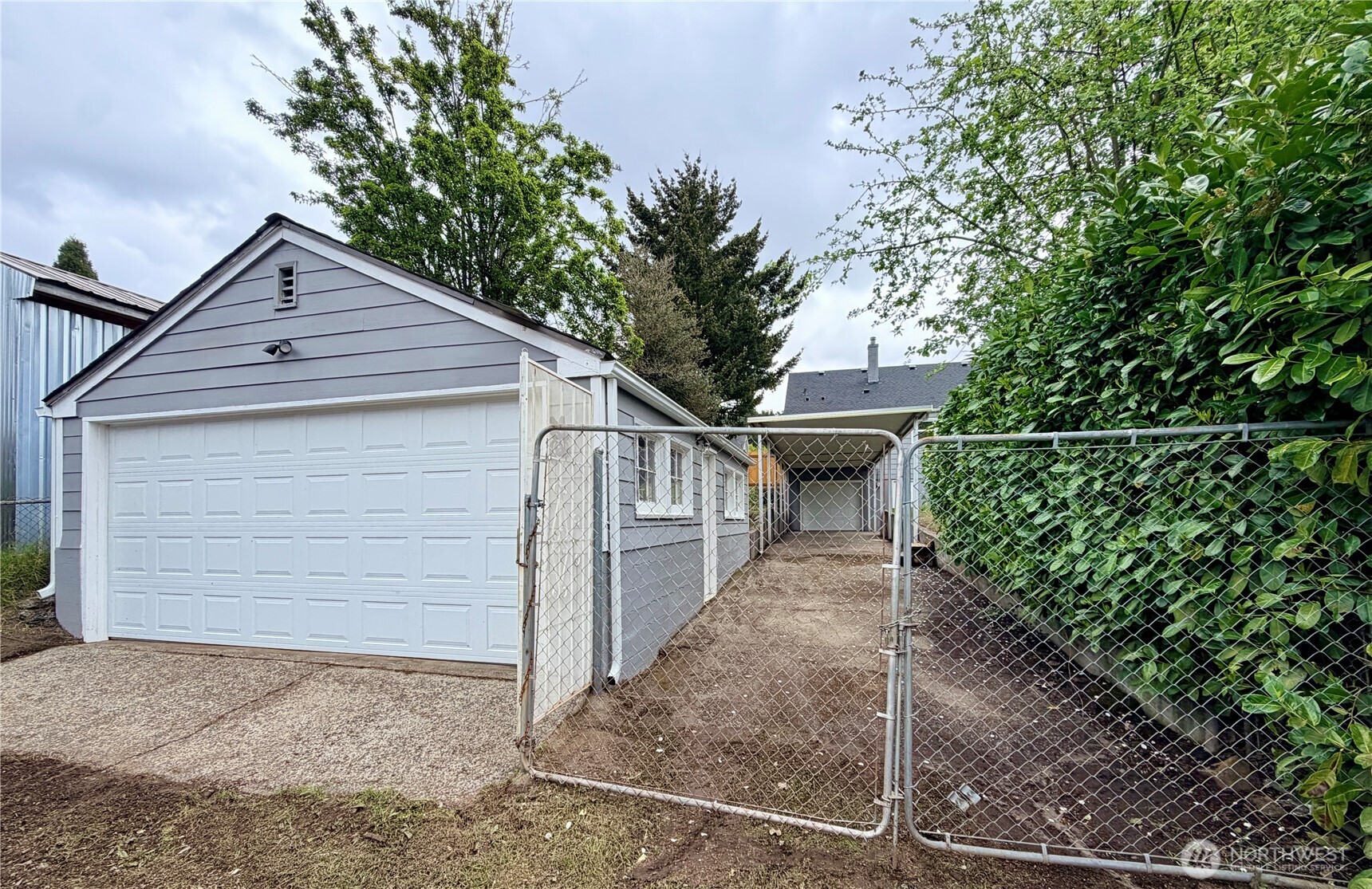 1944 S Ash Street Tacoma WA 98405